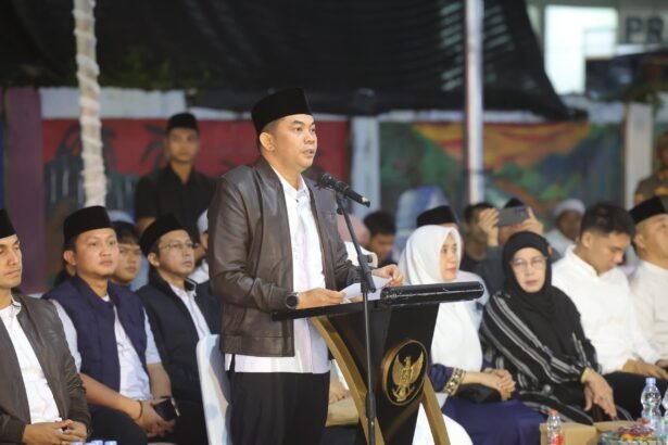 Semarak Idul Fitri, Bupati Andi Rudi Latif Lepas Festival Tanglong 2026